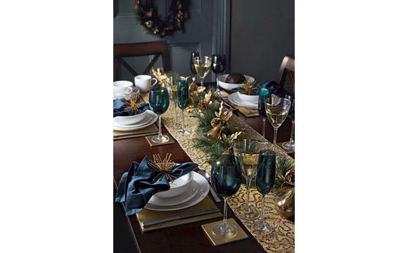 Mesa decorada para o Natal